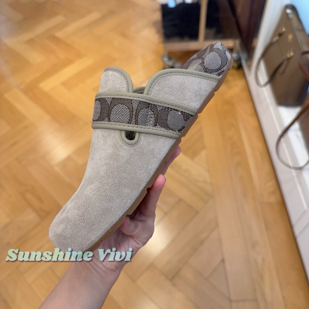NWT Coach Woman's Archival Buckle Clog Shoes Oat Suede Signature CCO05 size 5 - Picture 4 of 5